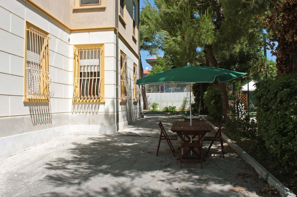 Pino Marittimo Bed & Breakfast Civitanova Marche Luaran gambar